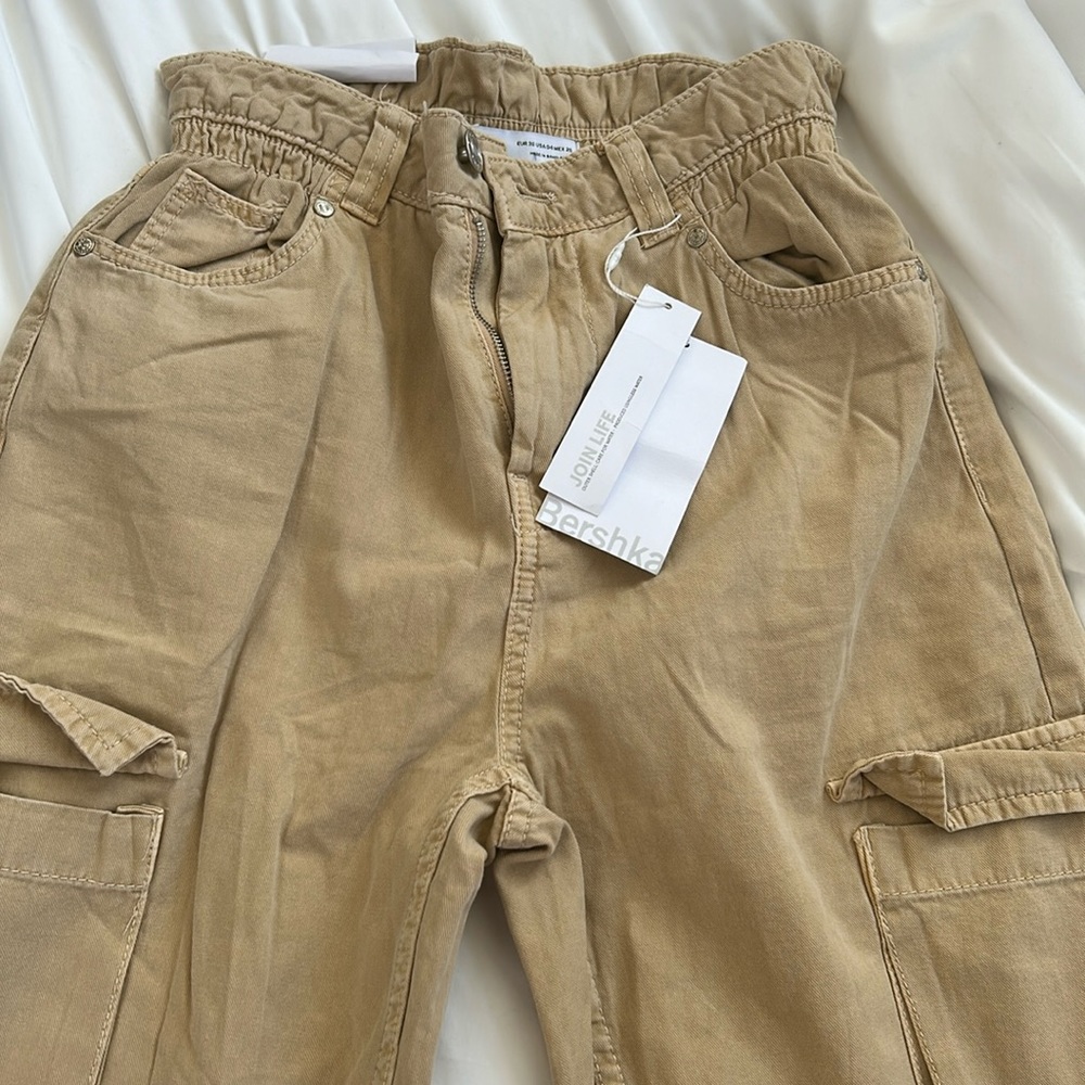 Bershka straight leg cargos size 04